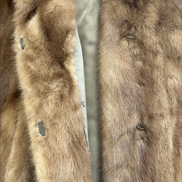 Vintage Furs by Pollans Women’s Blonde Mink Fur Coat Warm Luxury Outdoors M/L - Picture 13 of 15